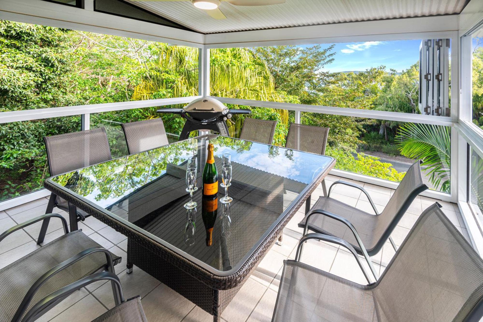 Oasis Apartments On Hamilton Island By Hiha Εξωτερικό φωτογραφία